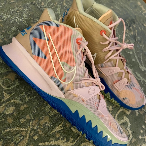 Nike Kyrie 7 “1 World 1 People” Regal Pink Sneaker NEW! Size 17 - Picture 1 of 9